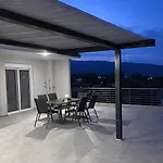 Georgia's Vakantiehuis Vrasná
